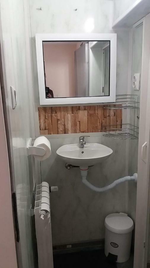 Нощувки Ботеви Szumen Zewnętrze zdjęcie